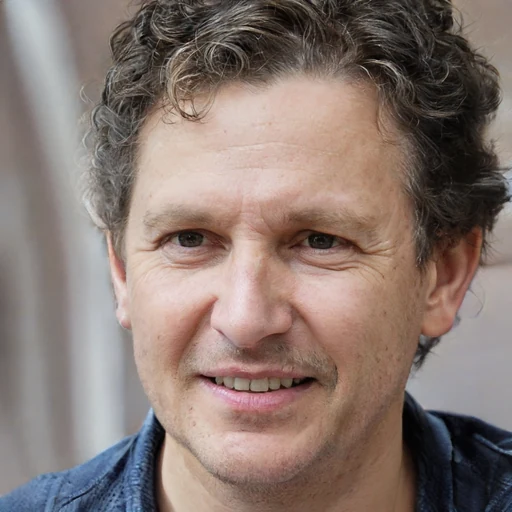 Benedikt L.